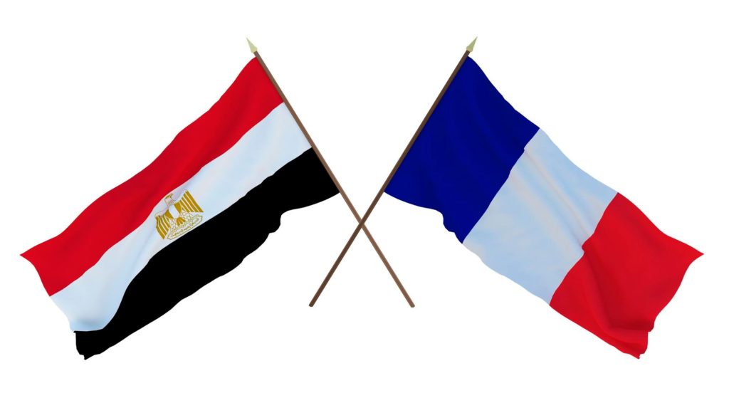 سفير فرنسا بالقاهرة: ماكرون في شرم الشيخ الإثنين المقبل لحضور COP27 لتغير المناخ